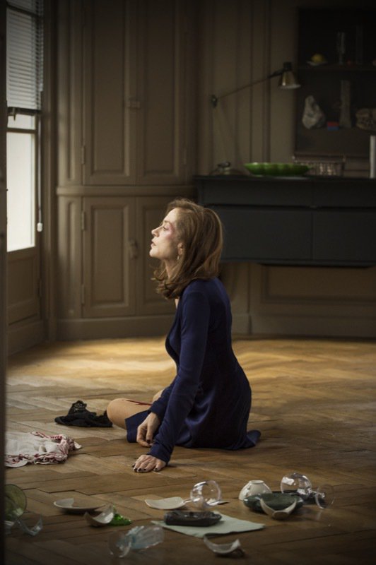 Elle - still