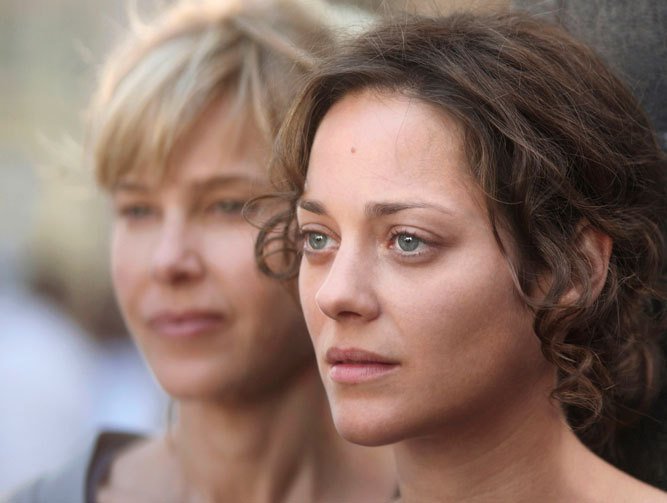 Les Petits Mouchoirs - still