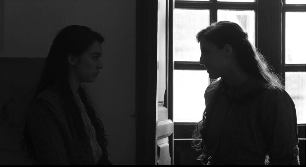Elisa & Marcela - still