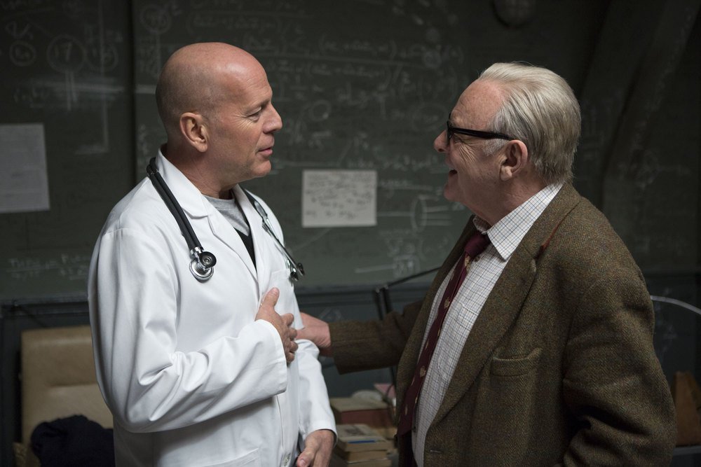 Red 2 - still