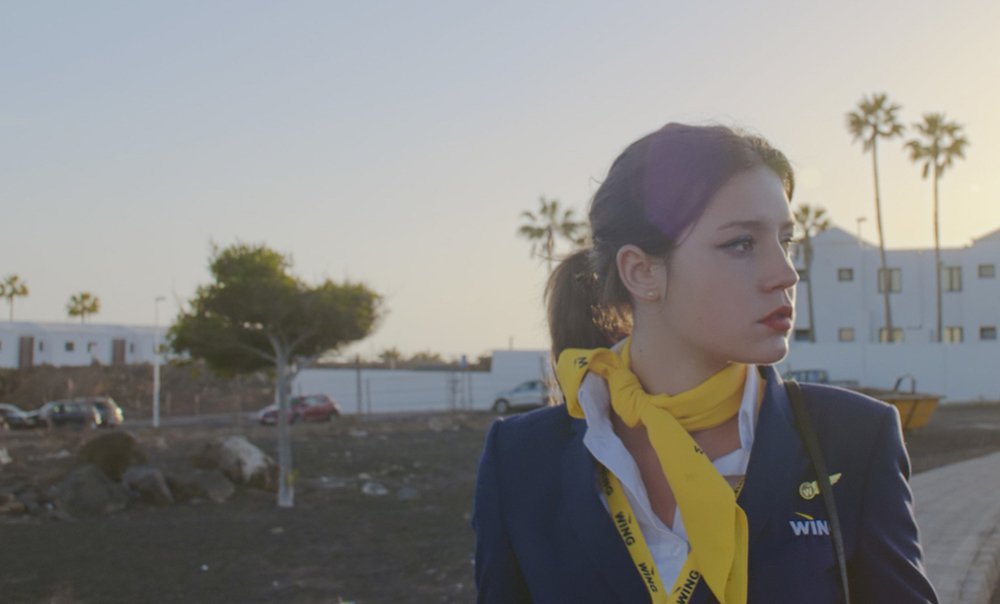 Rien à foutre (2021) - still