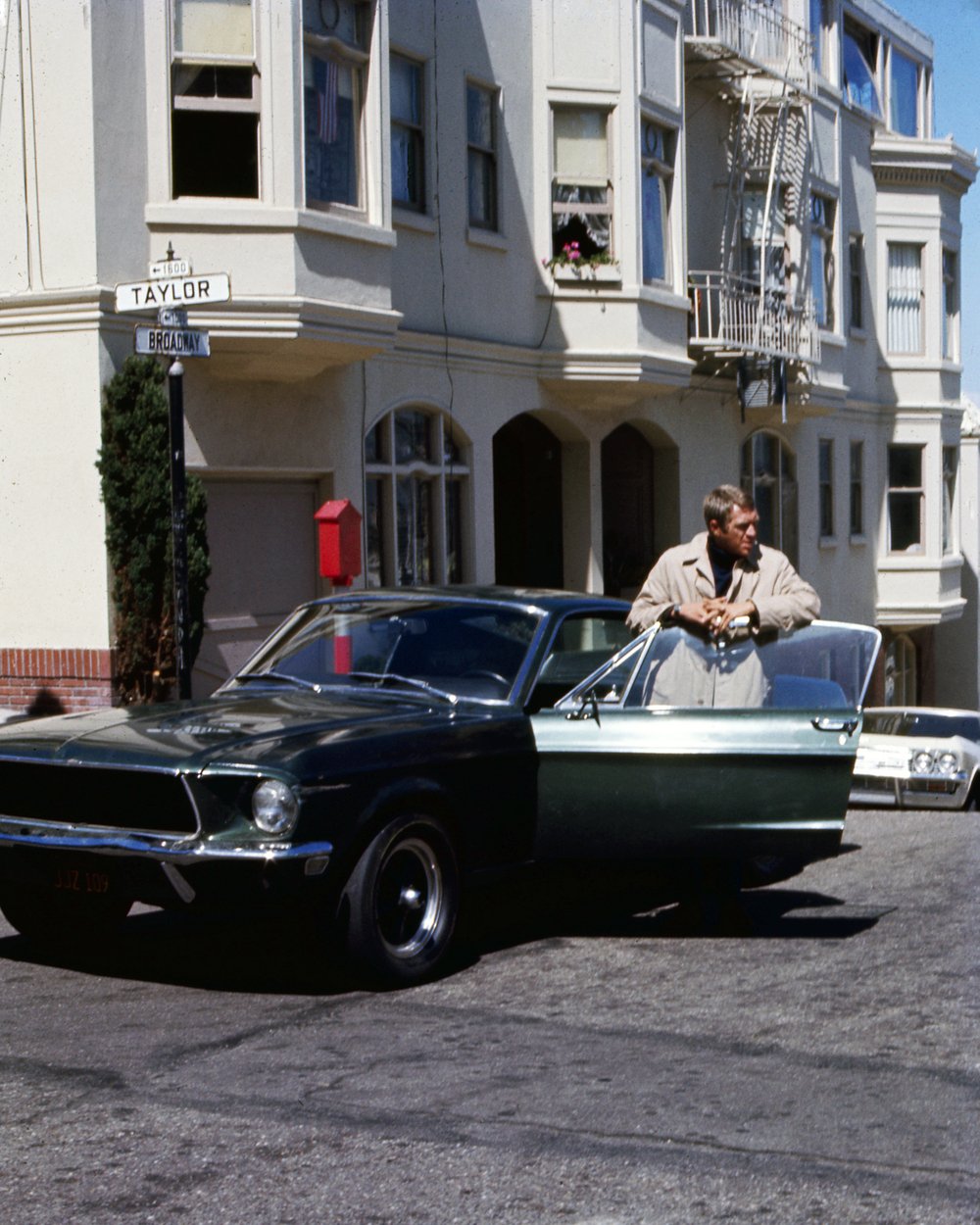 Bullitt - still