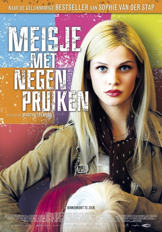 Meisje met negen pruiken