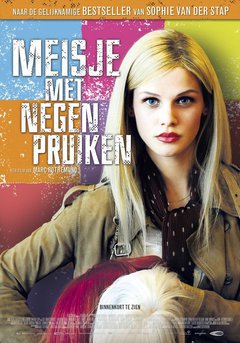 Meisje met negen pruiken